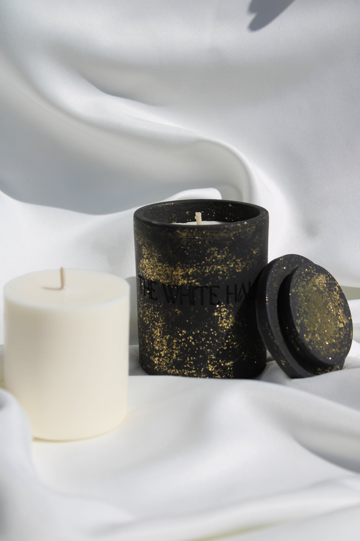 Bougie parfumée "The Heaven Bell" - Noir doré